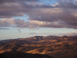Hügellandschaft in Fuerteventura